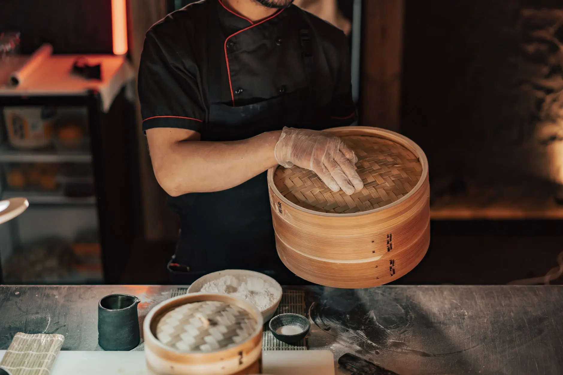 湖北亮启幸科技智能路灯控制器功能详解与选型要点