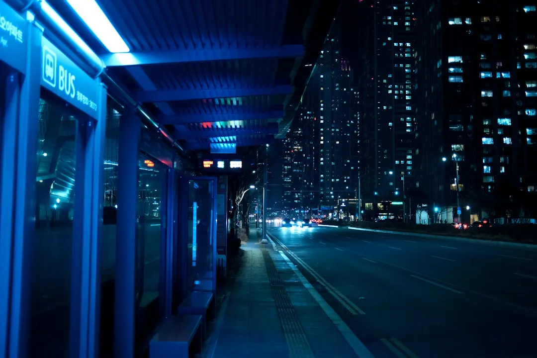 智慧照明远程控制技术如何降低市政路灯运维成本封面图